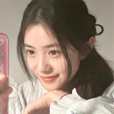 女管家